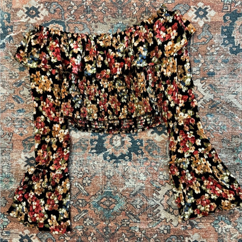 Kimchi Blue Floral Crop Top Off the Shoulder Ruffled Long Sleeve Smocked Top M